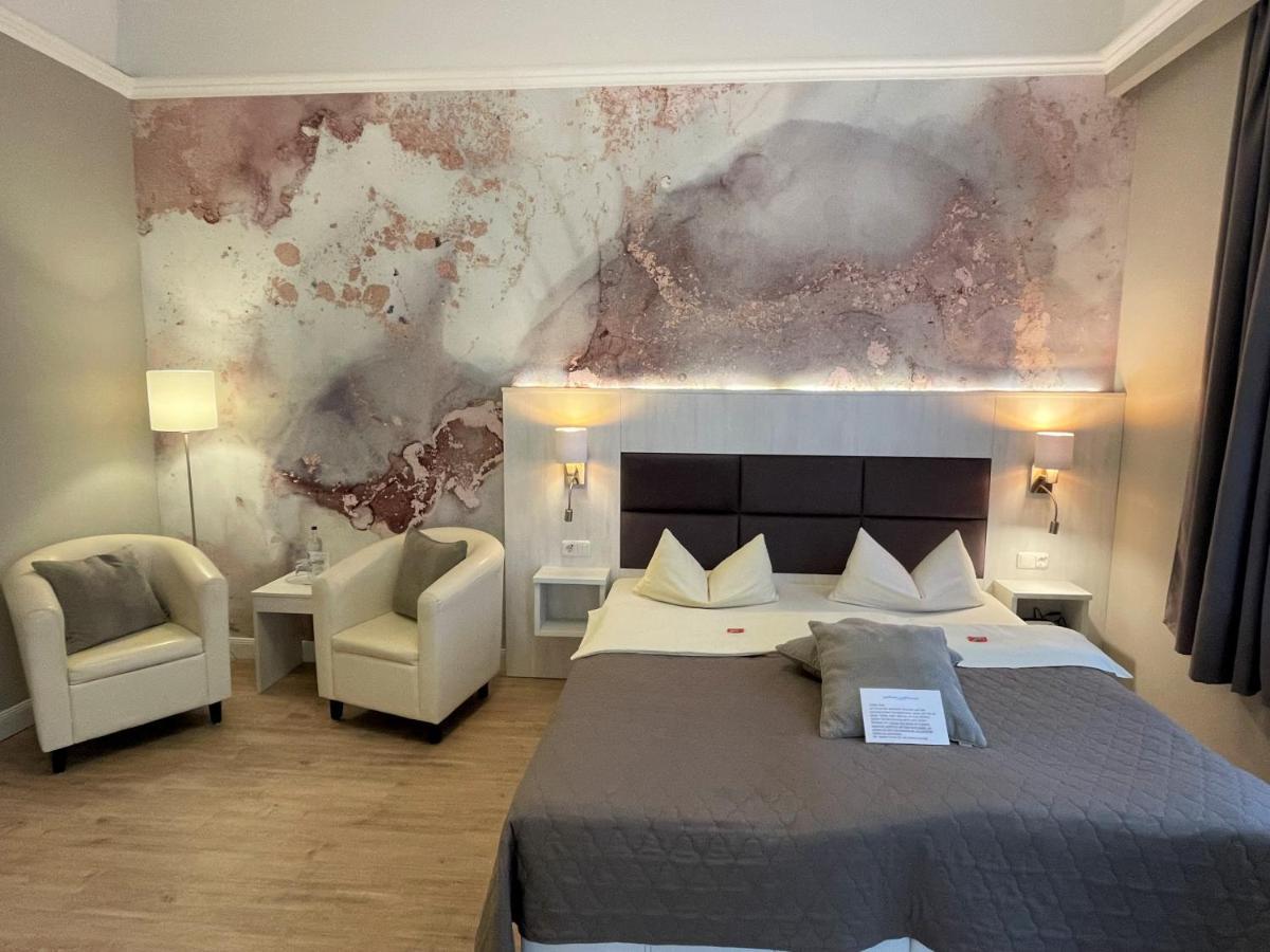 Double Room,1095592275:JPEG
